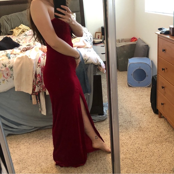 BCBG Maxazria Strapless Velvet Gown - Picture 7 of 7